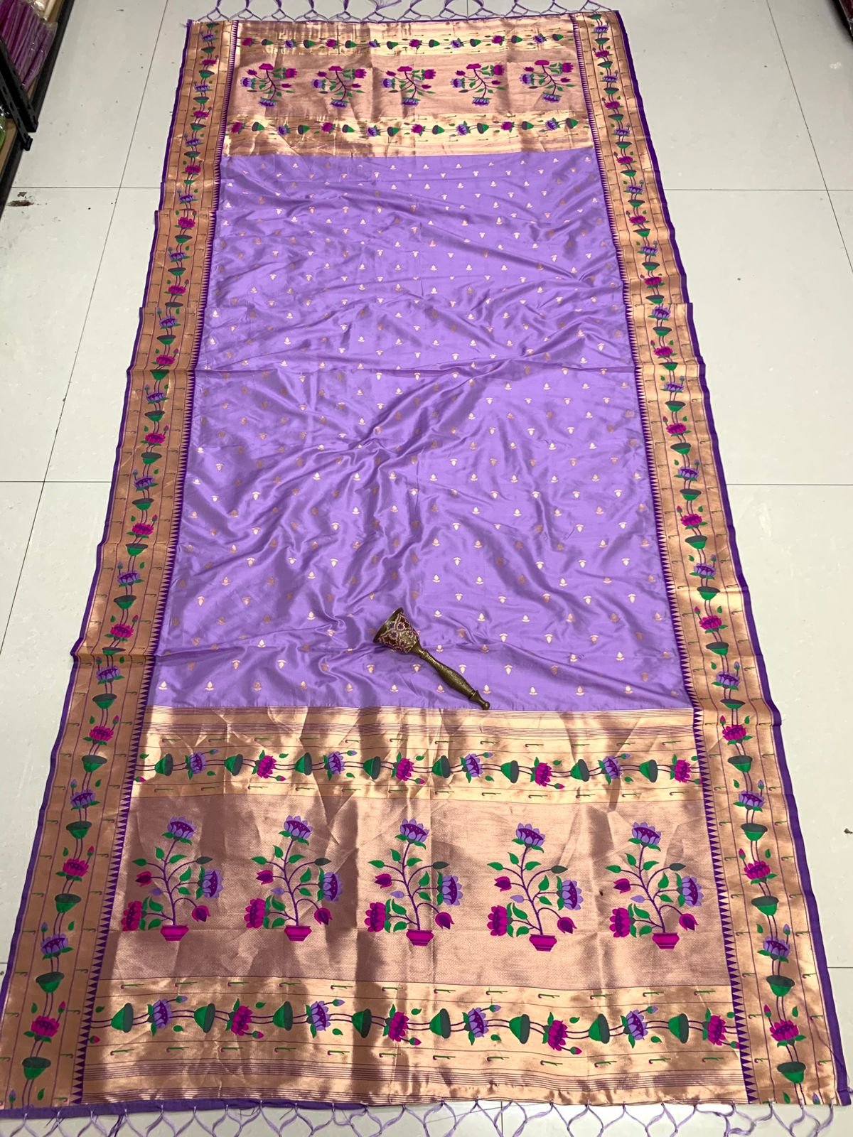 Flower Border Dupatta image 12
