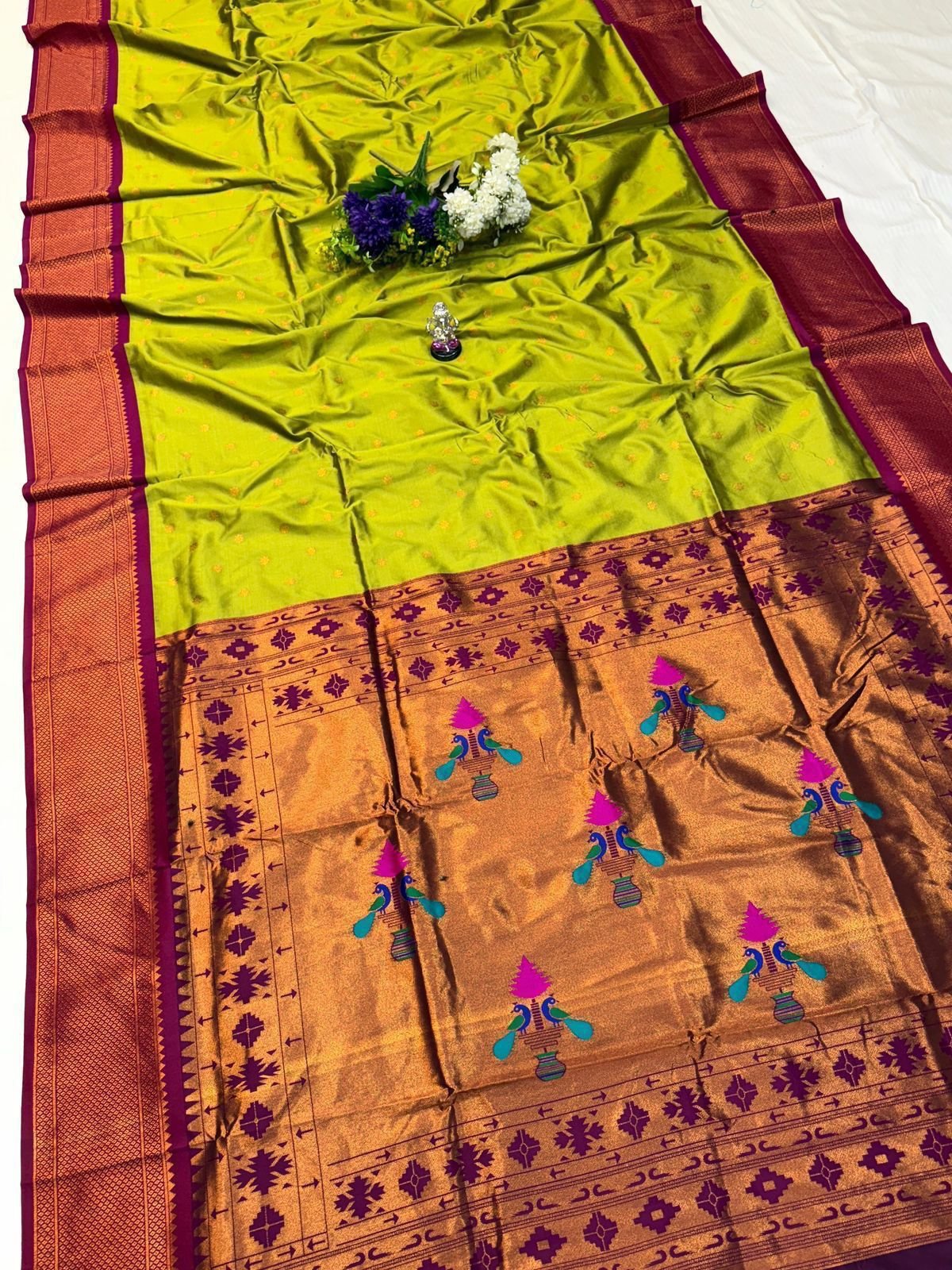 Yeola Kalanjali Double Pallu Paithani image 18