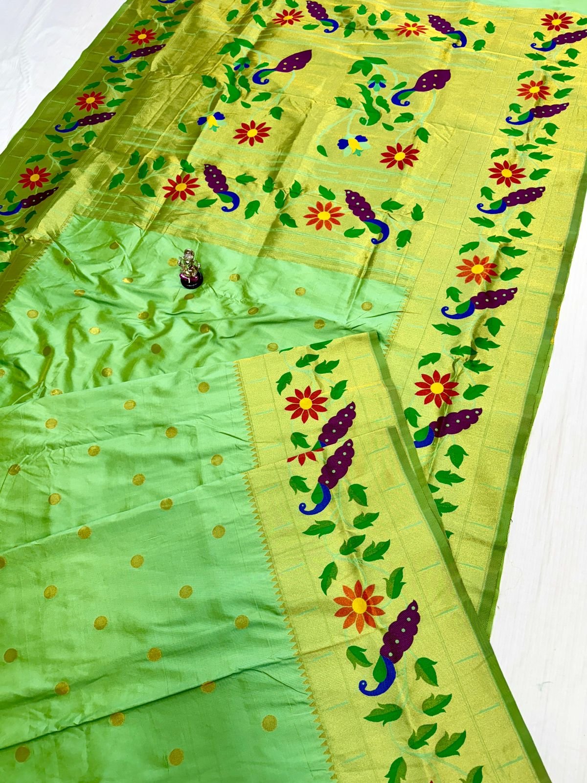 Radha Rani Brocade Paithani image 28