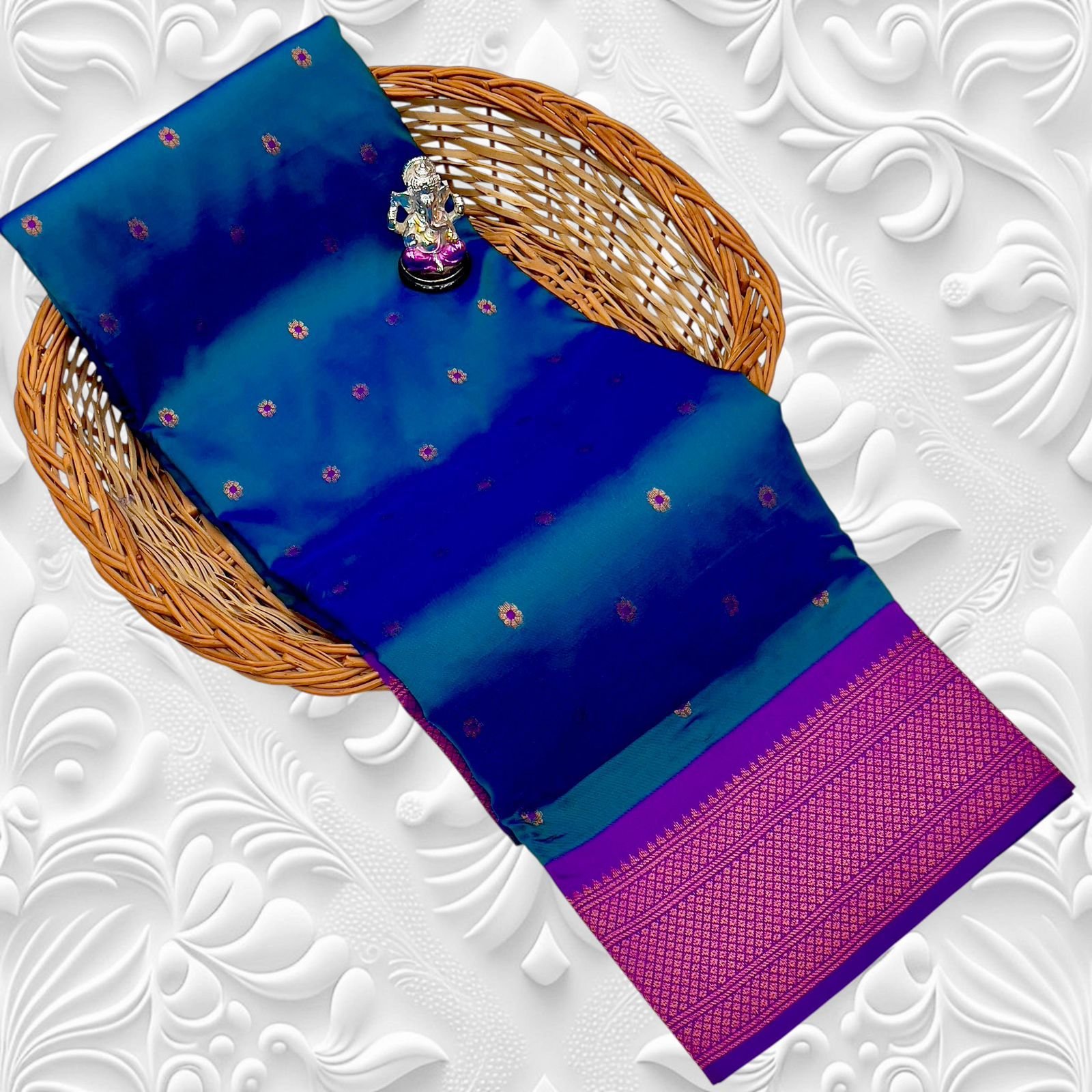 Navya Kadiyal Paithani