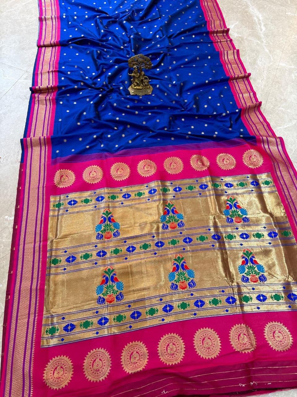 Traditional Maharani Paithani image 27