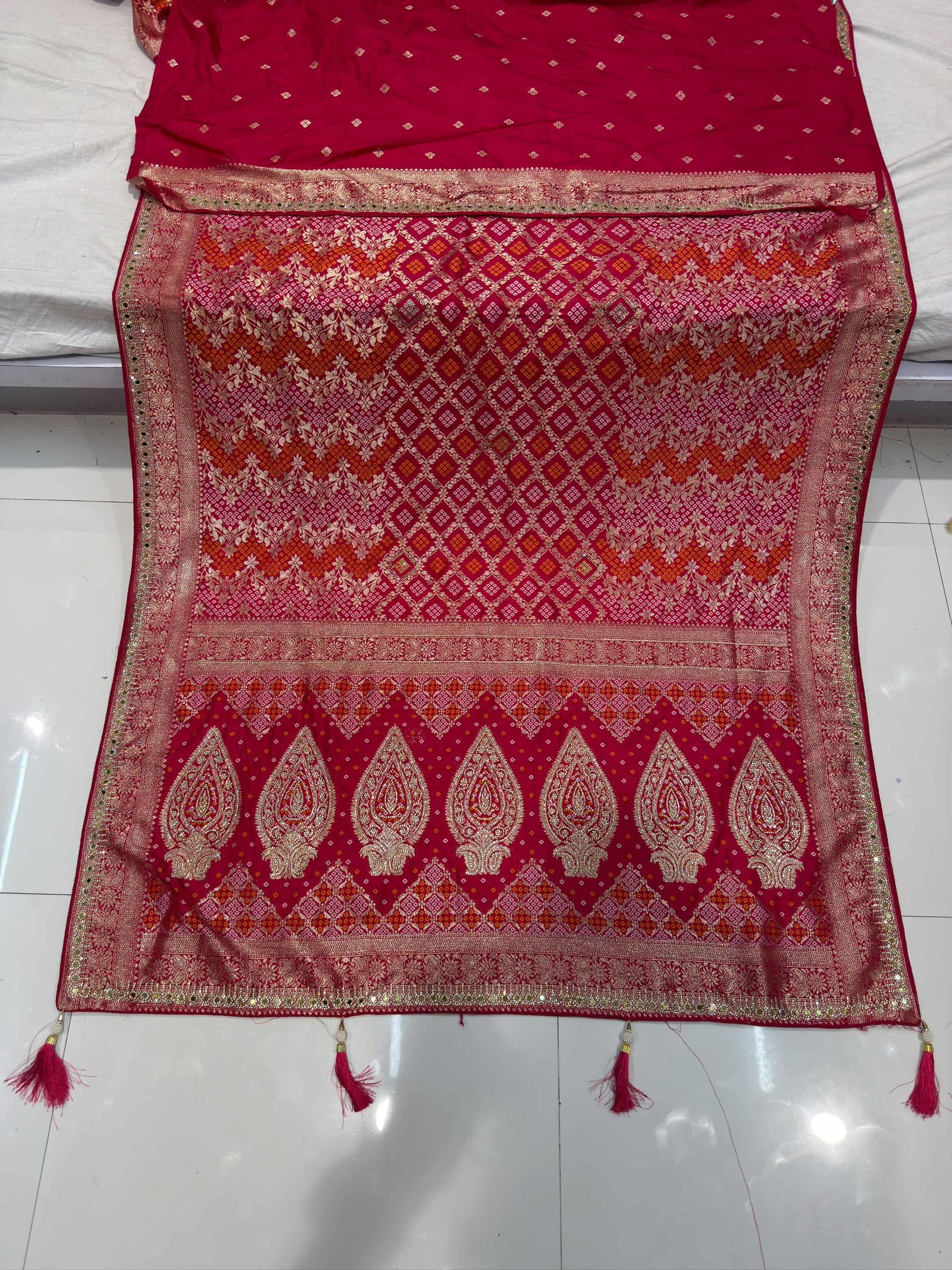Premium Banarasi Dola Gharchola With Gotapatti Pallu