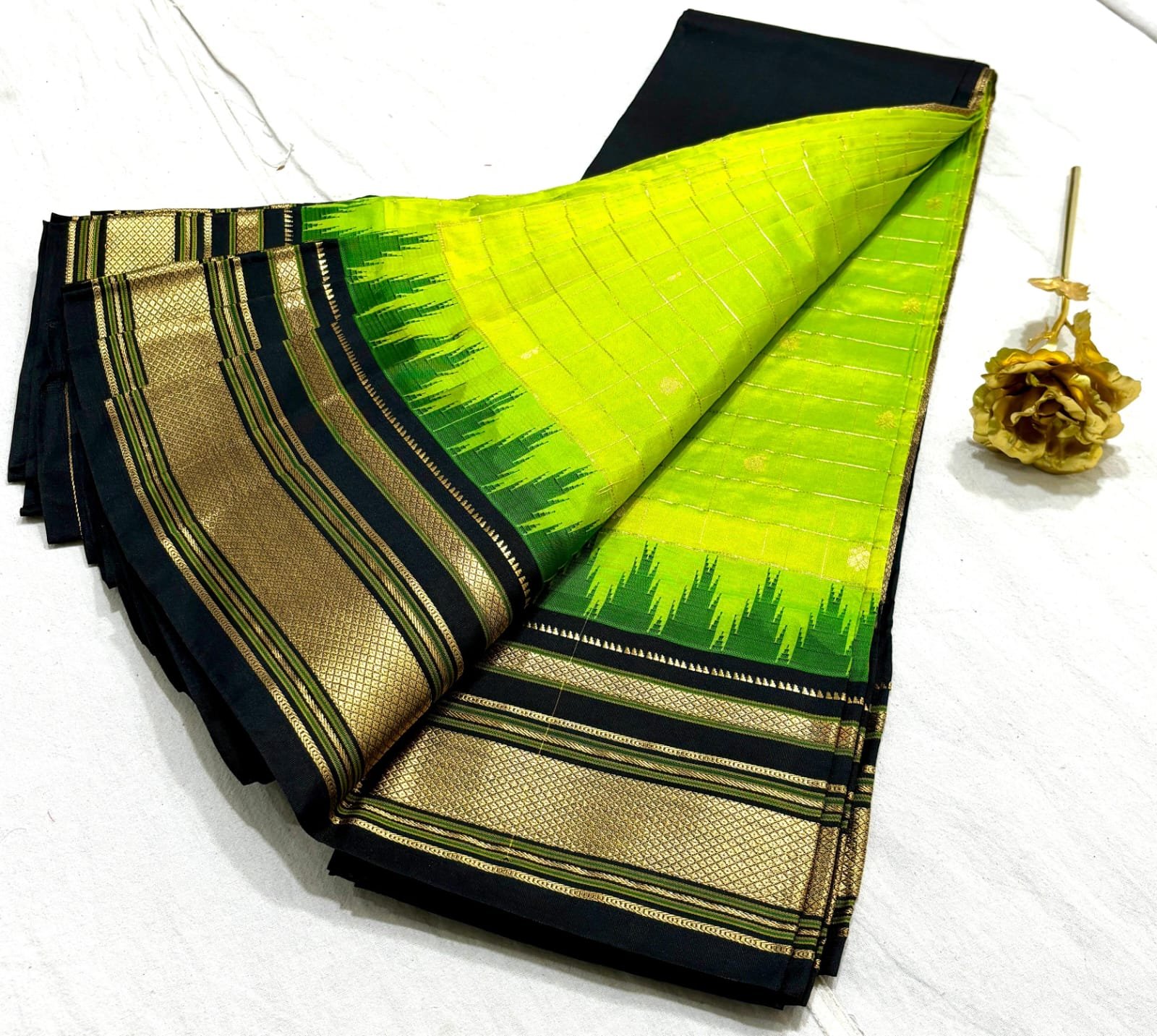 Temple Checks Irkal Pure Silk Saree image 3