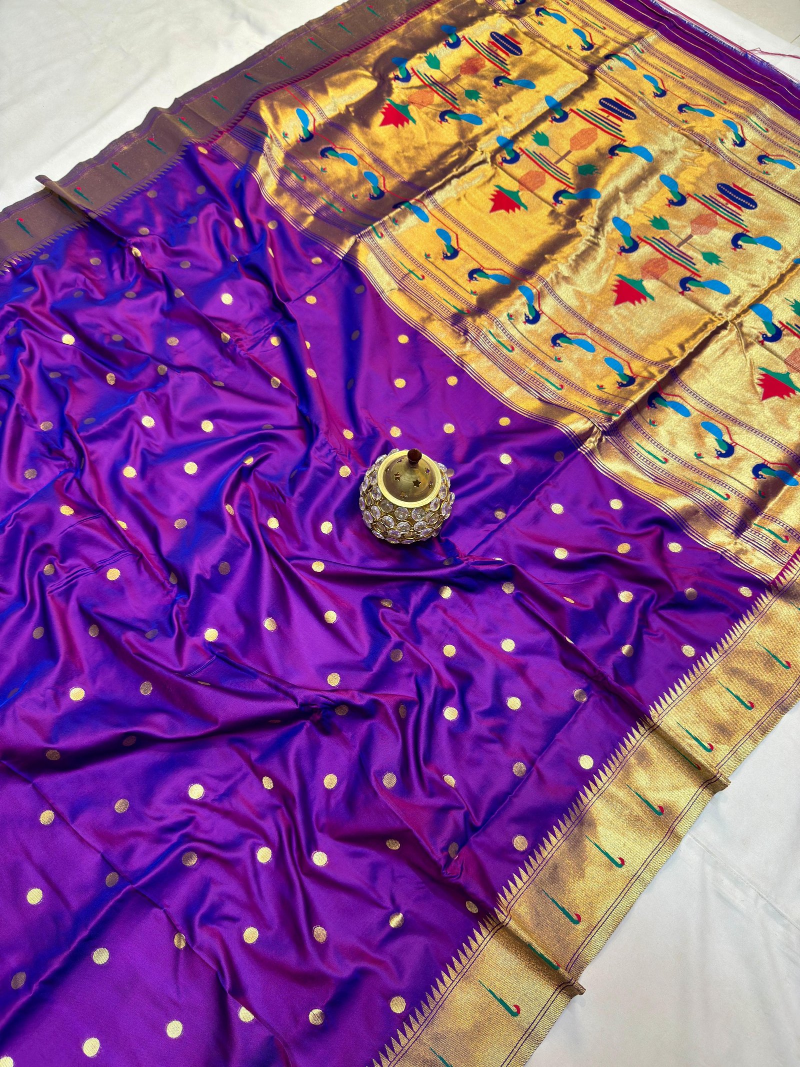 Single Muniya Border Paithani image 21