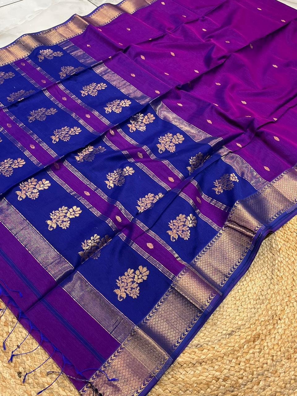 Pure Handloom Maheshwari Three Lines Saree image 7