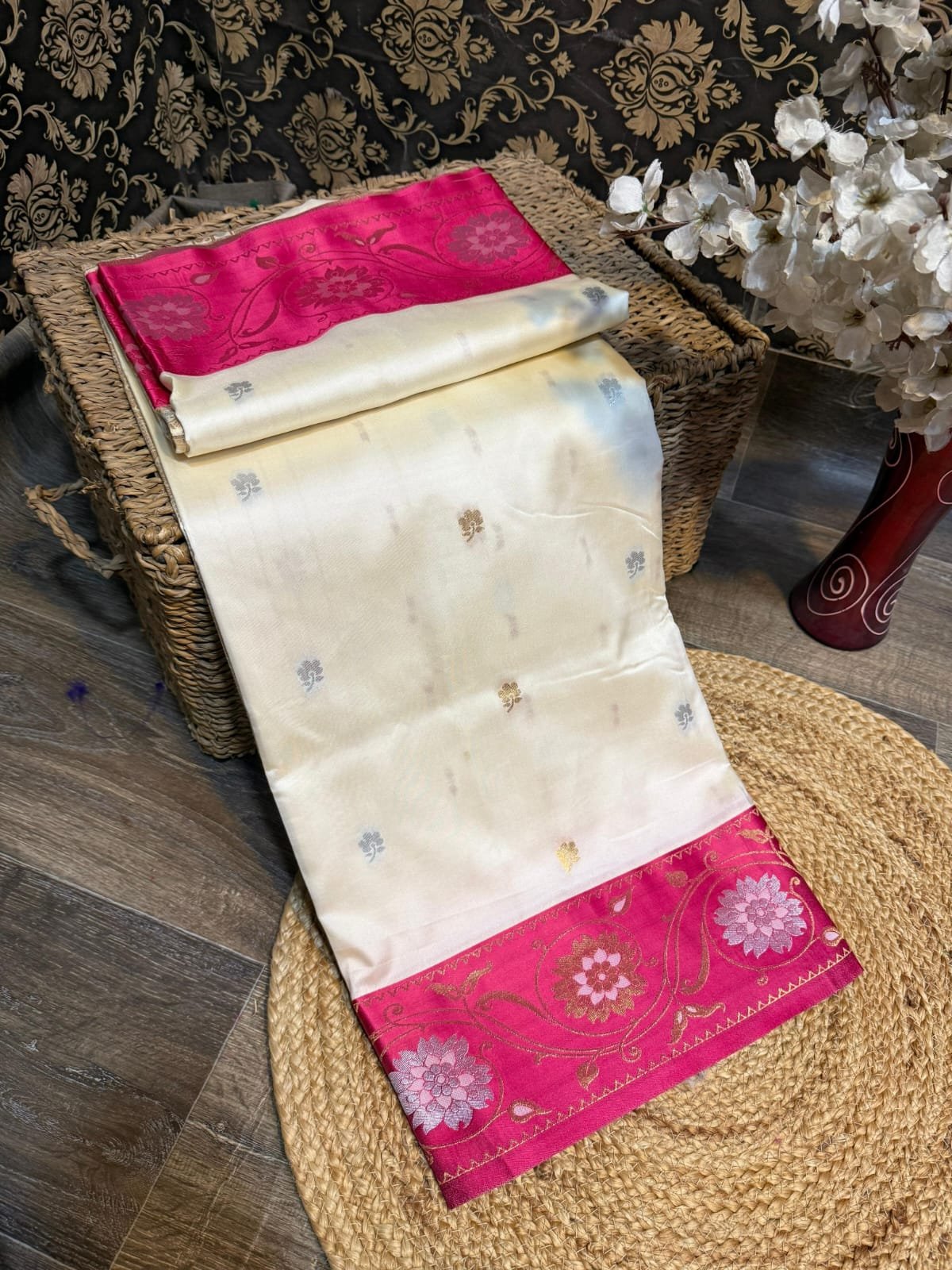 Flower Border Paithani image 15