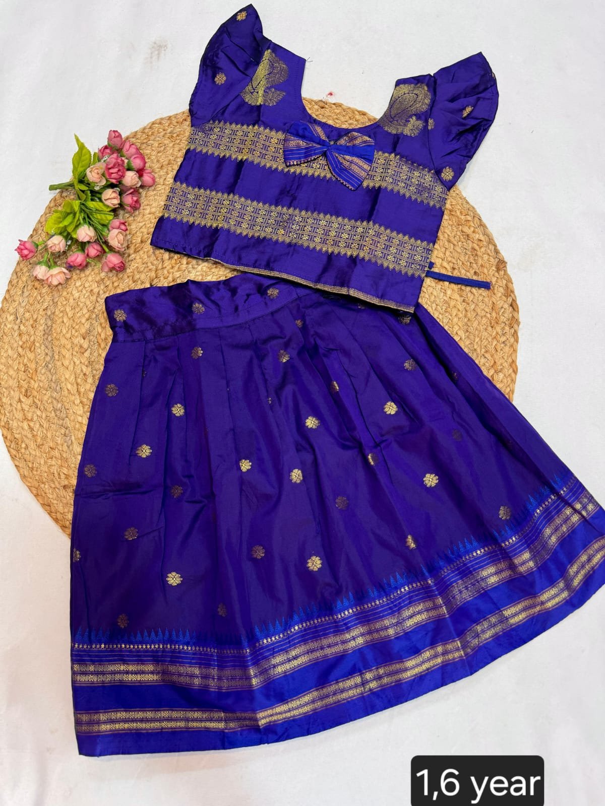 Narayan Peth Chania Choli image 8