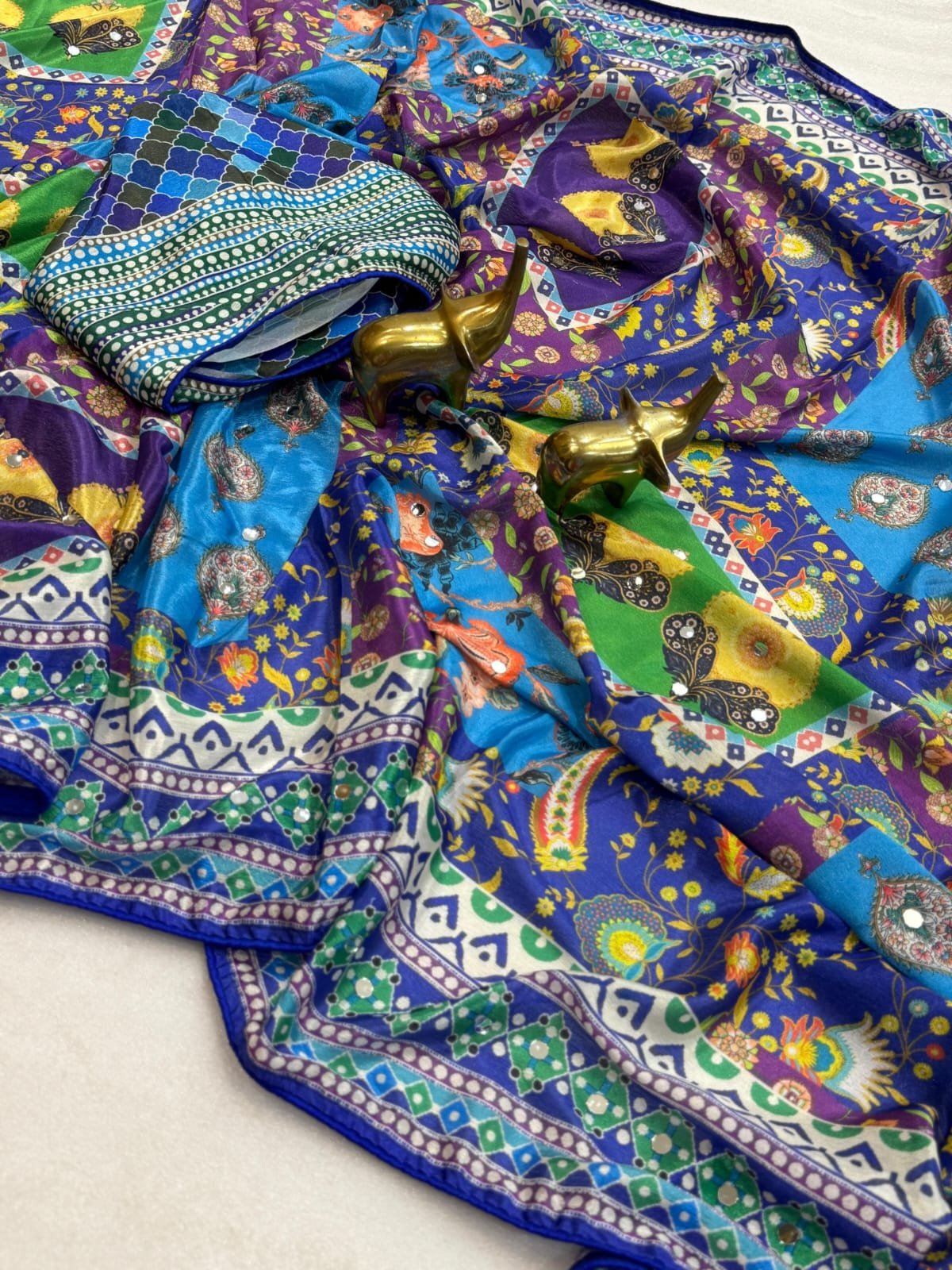 Designer Kalamkari Printed Saree with Real Mirror with Hand Embroidery Work image 10