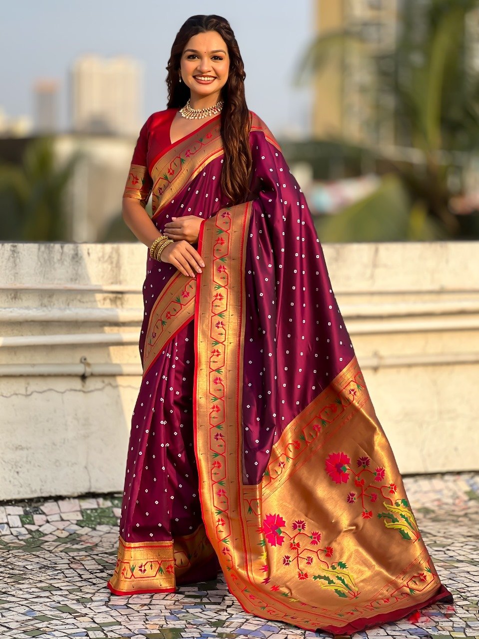 Bandhej Paithani image 17
