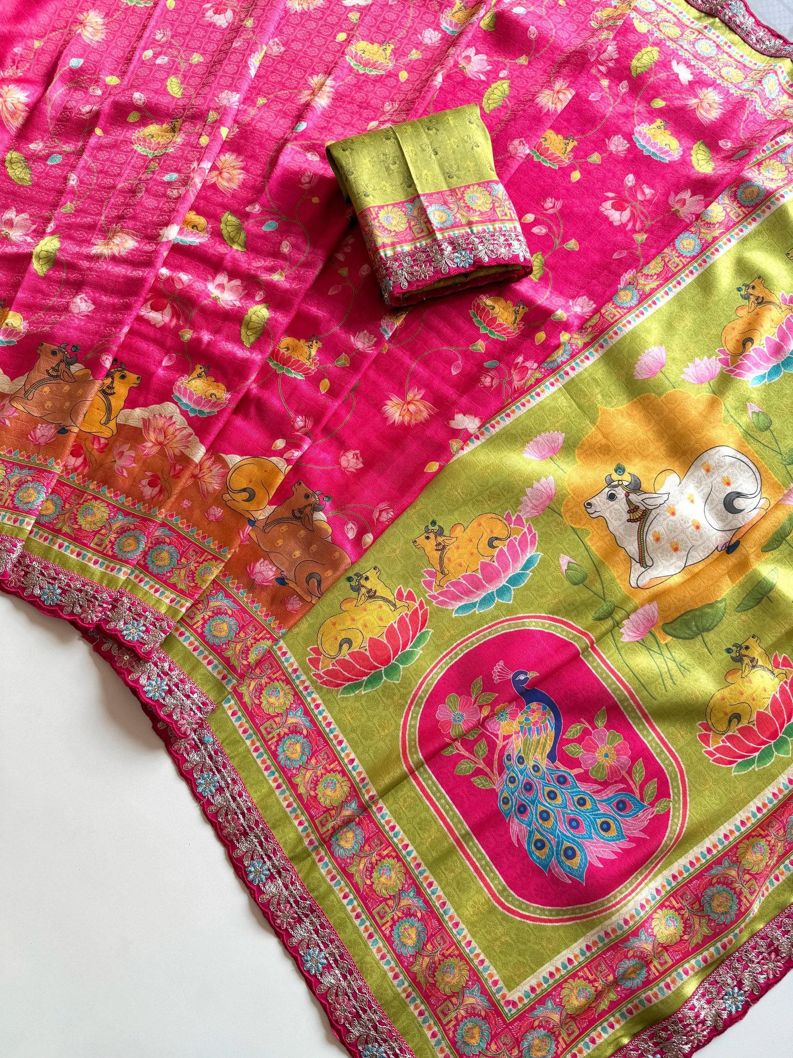 Dola Crepe Jacquard Weaving Saree image 10