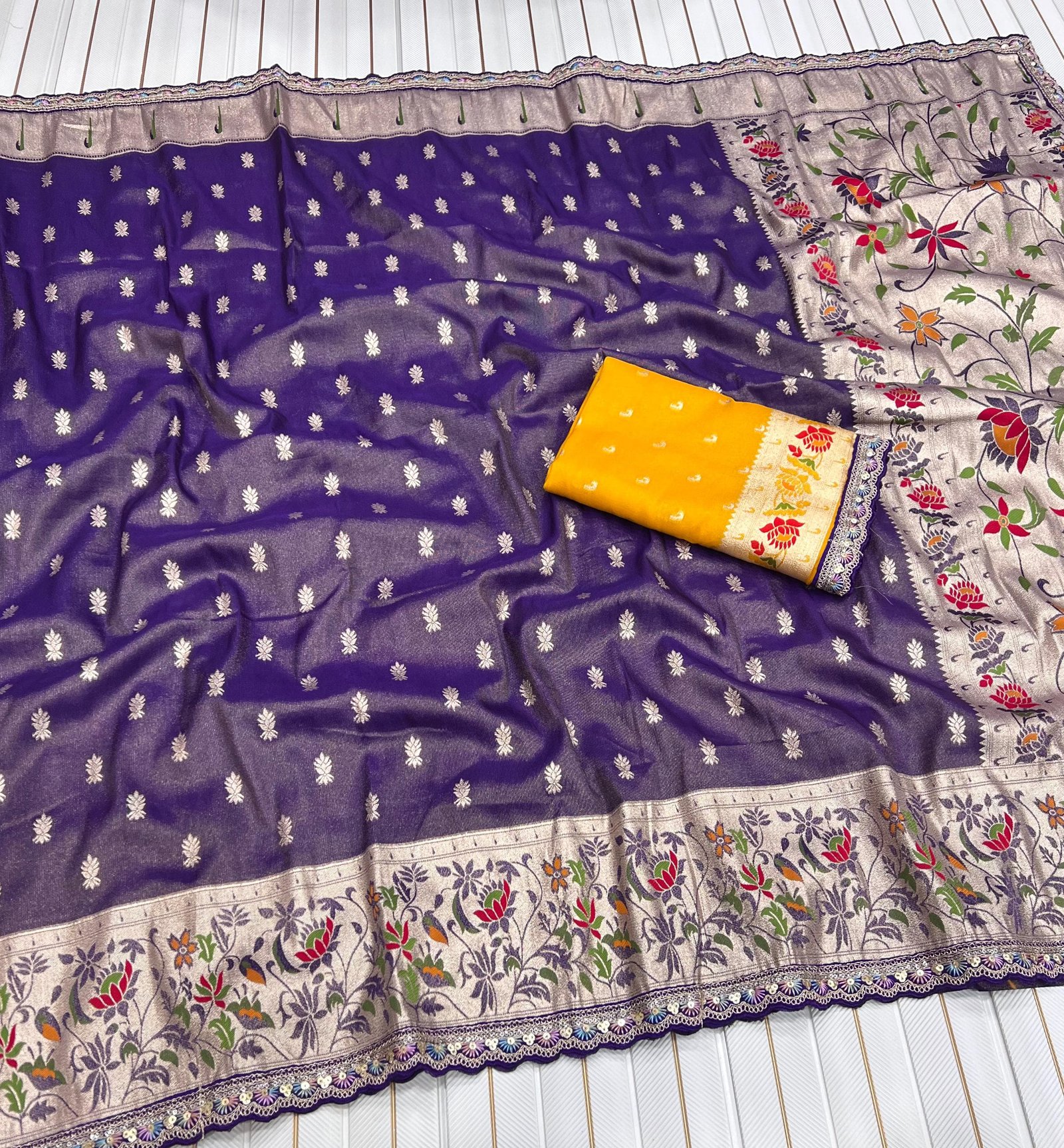 Pure Tissue Silk Zari Saree image 12