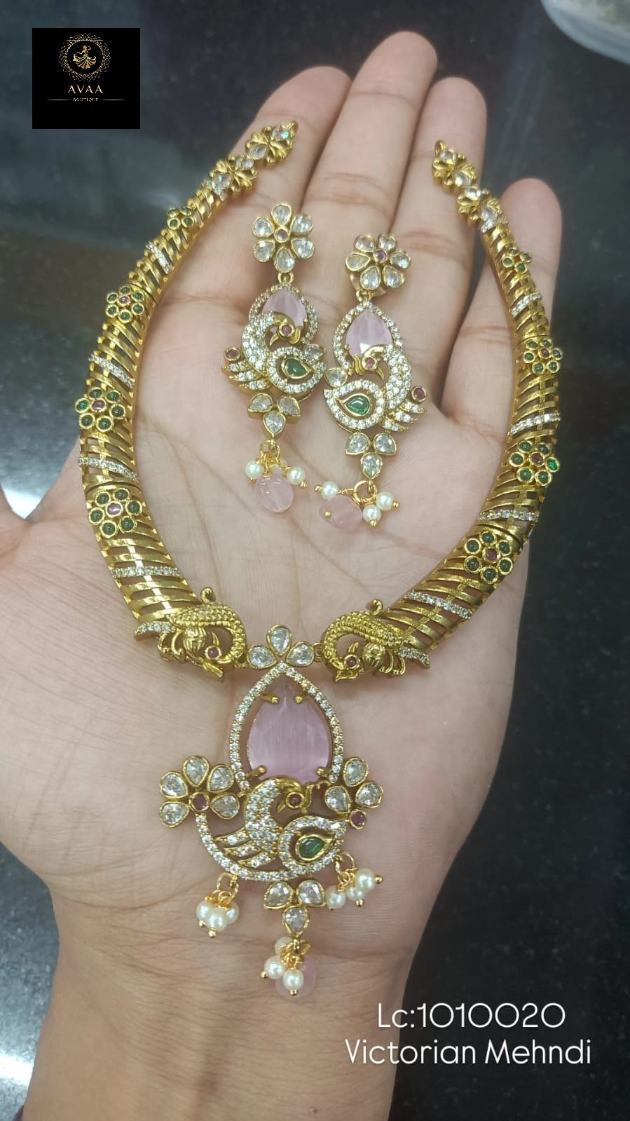 VICTORIAN SMALLNECKLACE 12