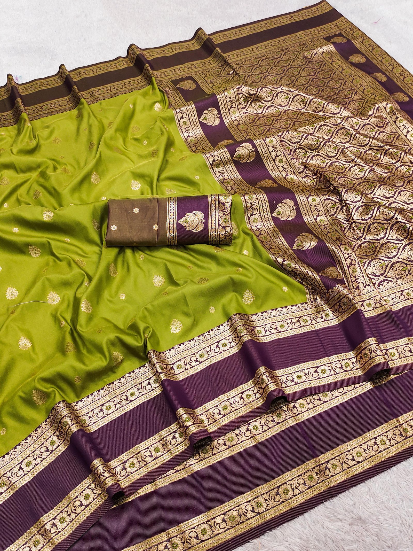 Banarasi Semi Silk image 12