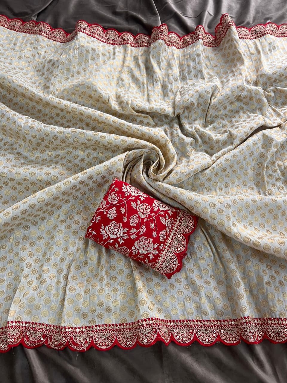 Pure Dola Silk Saree image 4