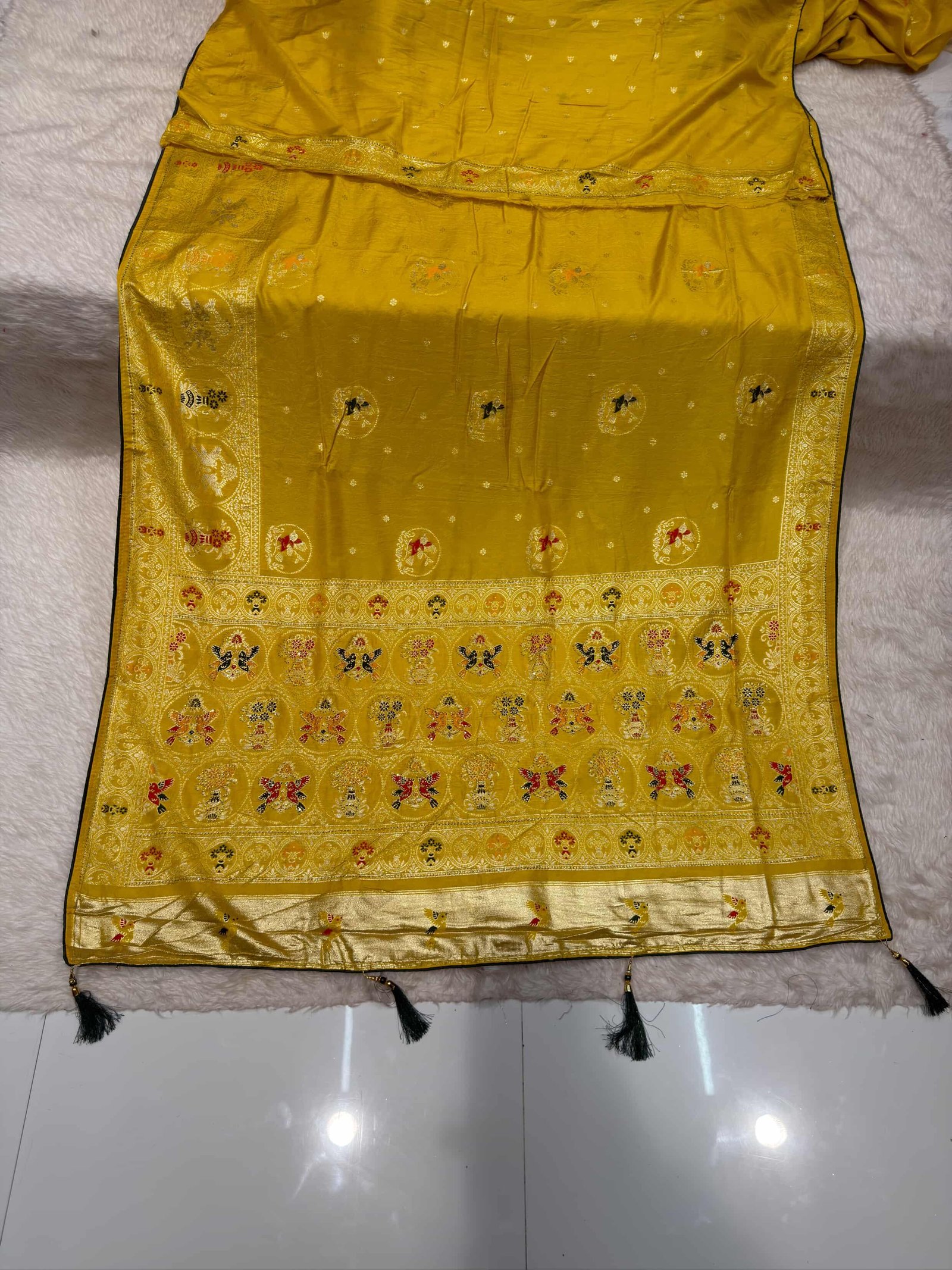 Dola Silk With Meenakari And Siroski Work image 2