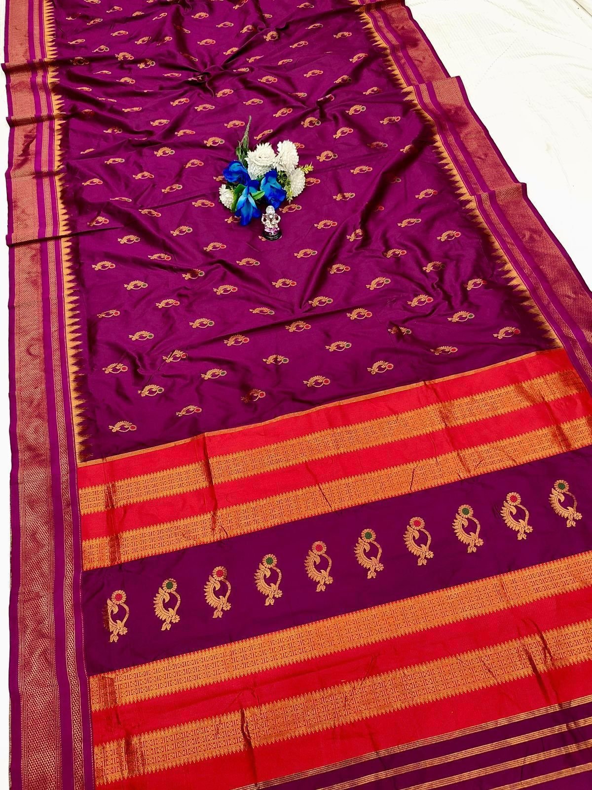 Payal Nath Irkal Paithani image 24