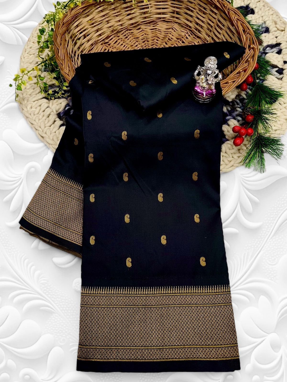 Shrija Kadiyal Paithani