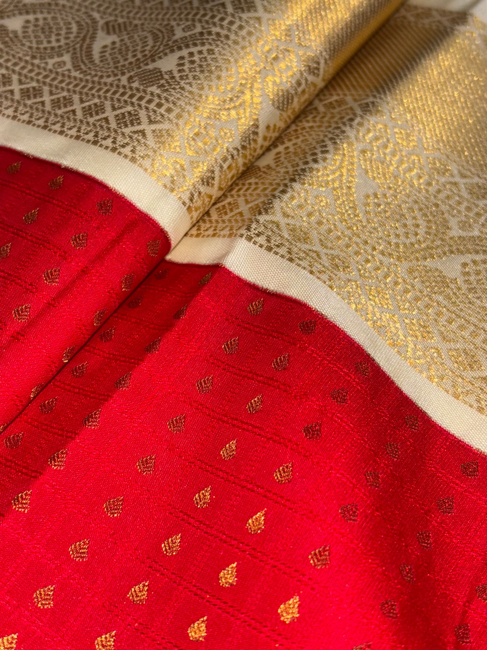 1000 Buttas Korvai Kanchi Semi Silk Sarees image 9