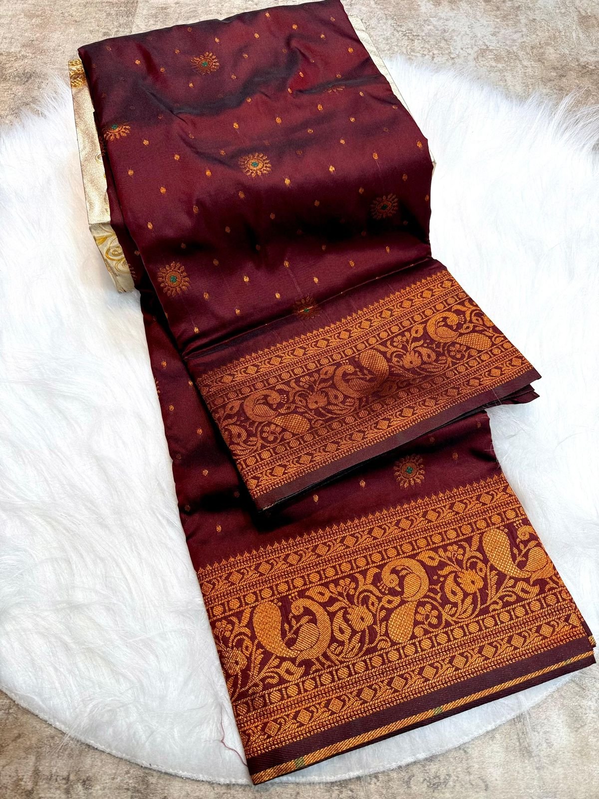New Narayani Paithani image 5