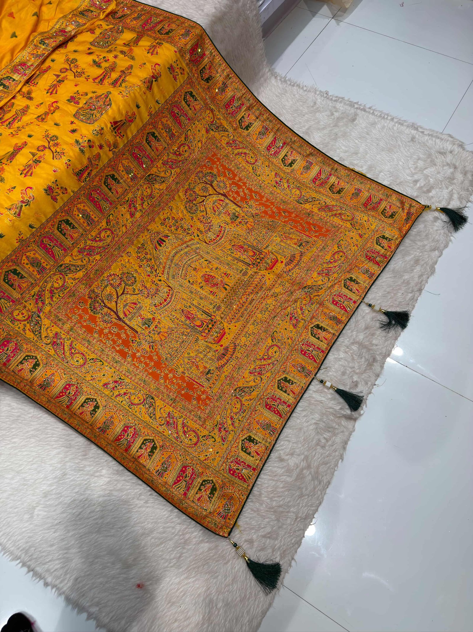 Dola Silk With Meenakari And Siroski Work image 9