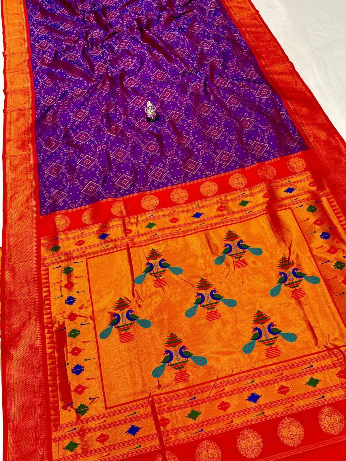 Yashika Bandhani Paithani image 22