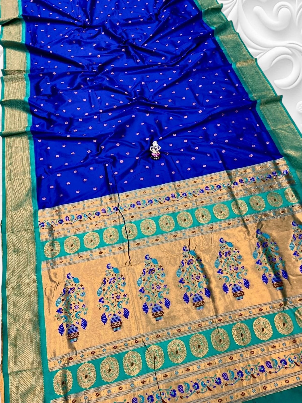 Navya Kadiyal Paithani image 18