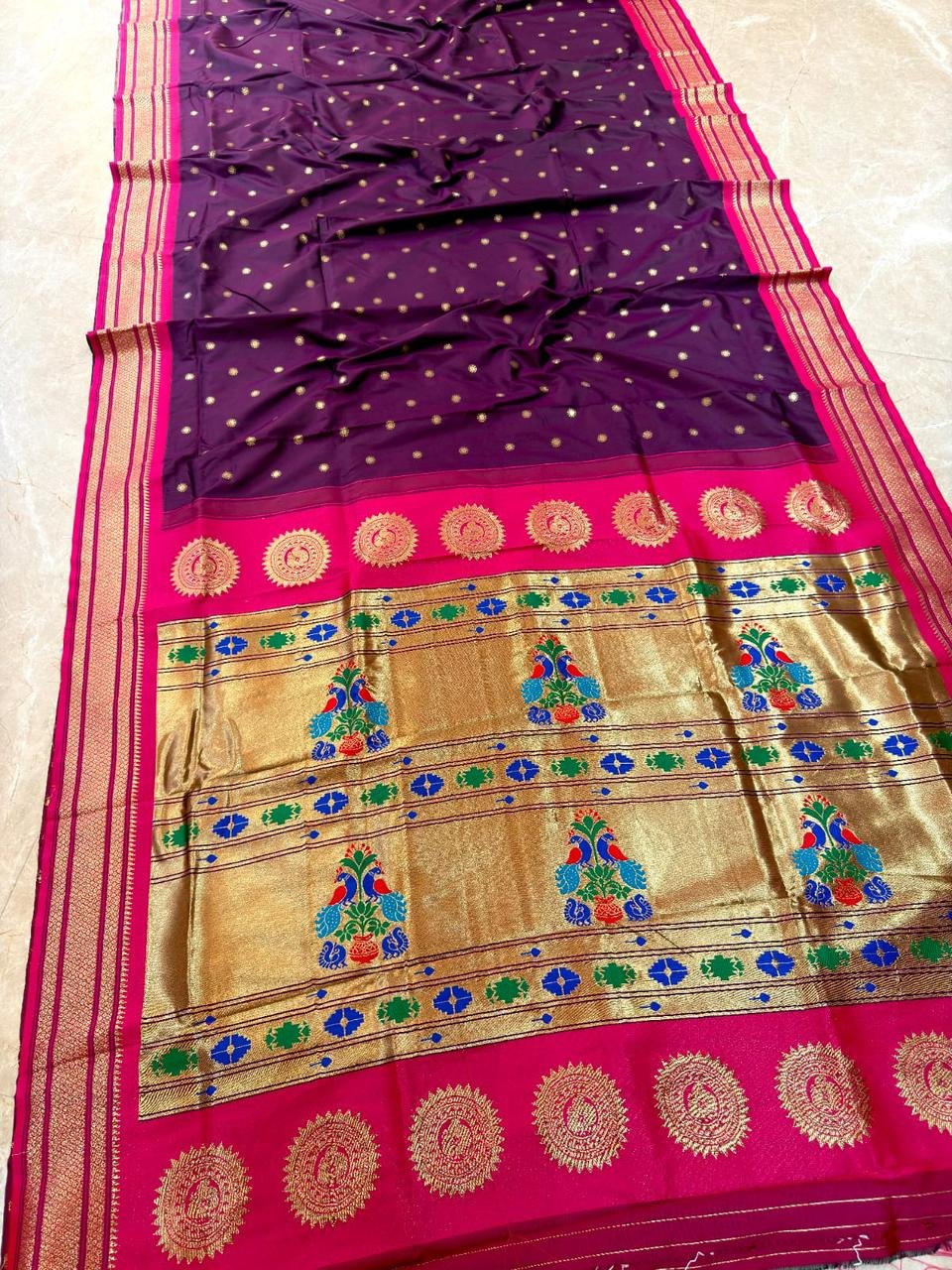 Traditional Maharani Paithani image 7