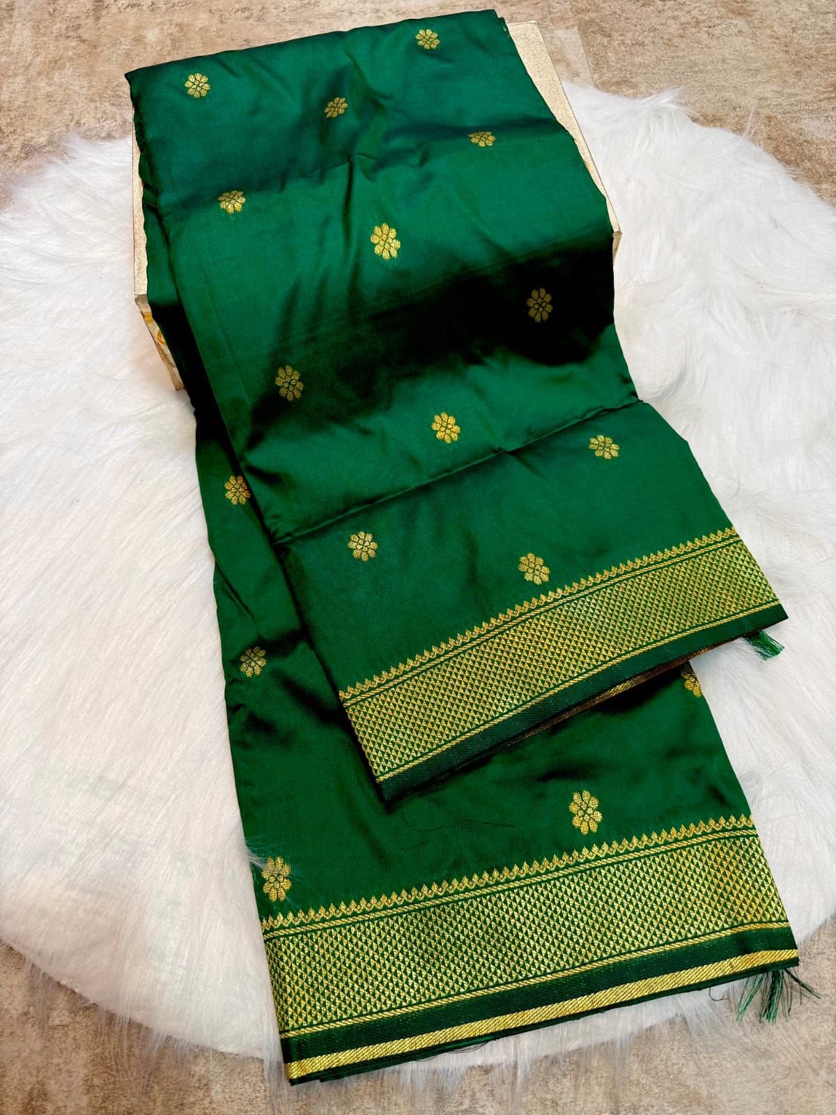 Kalyanipattu Silk Saree image 6