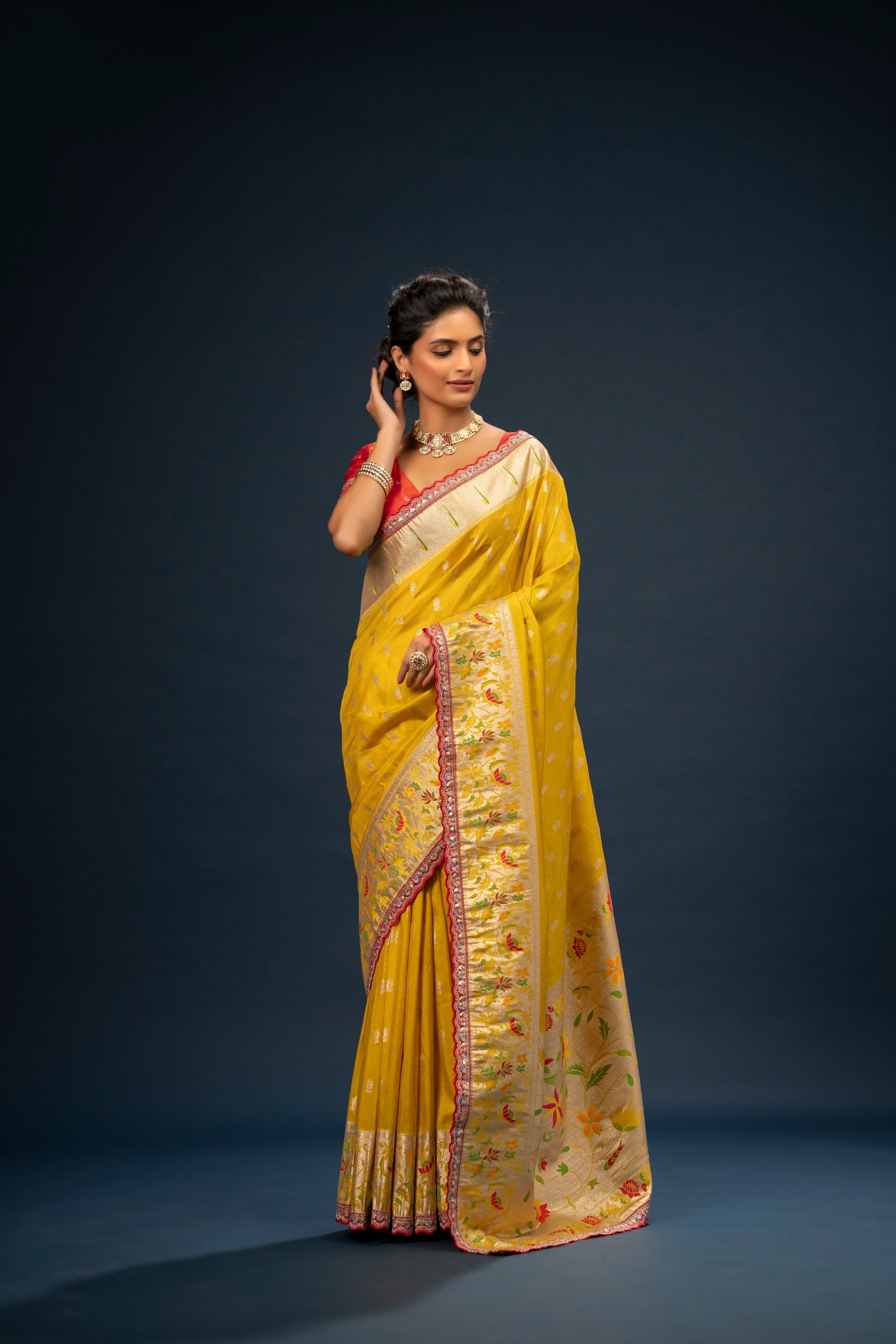 Pure Tissue Silk Zari Saree image 2