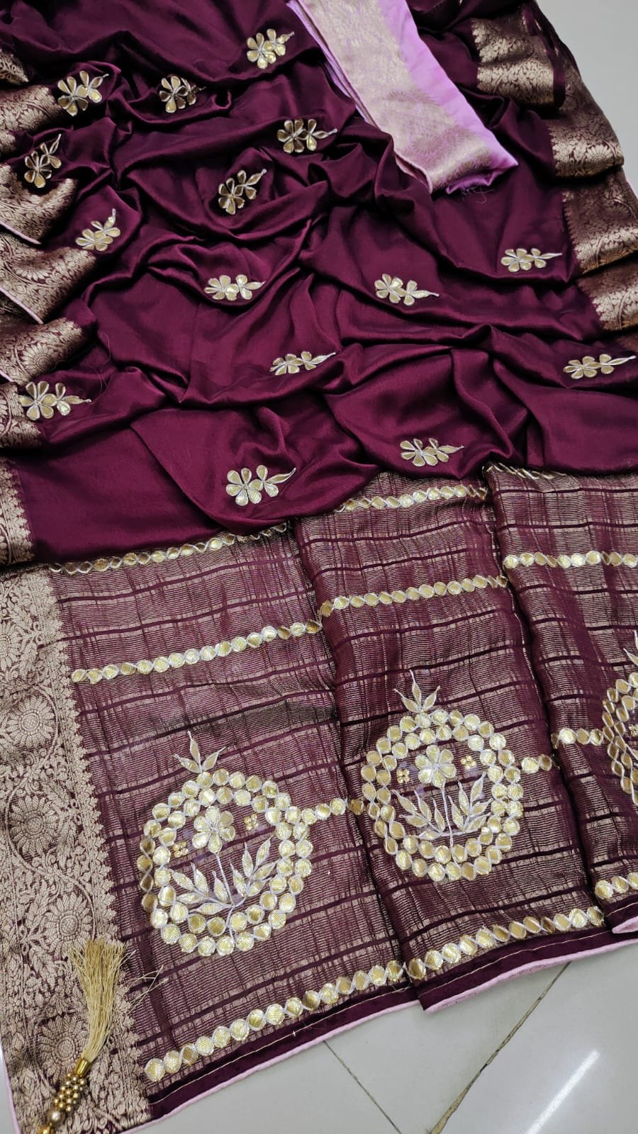 Pure Chinon Chitt Pallu  Gotta Patti Saree