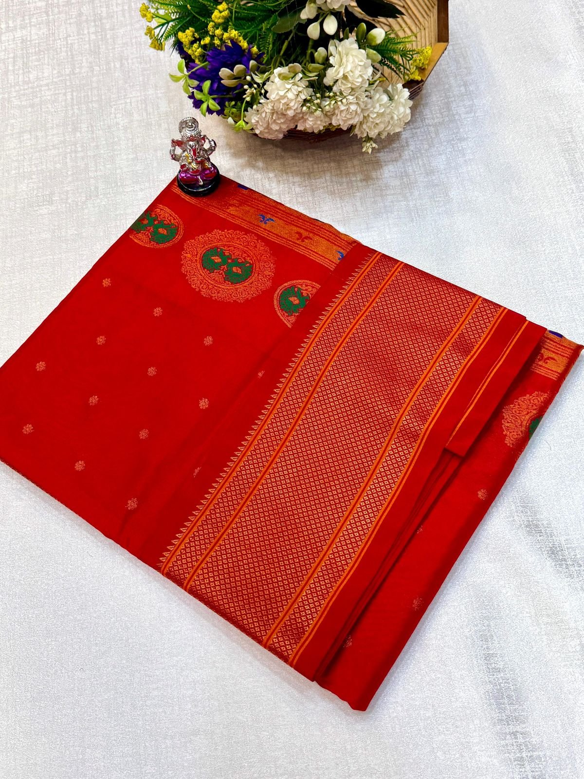 4 Colour Pallu Kalanjali Paithani image 16