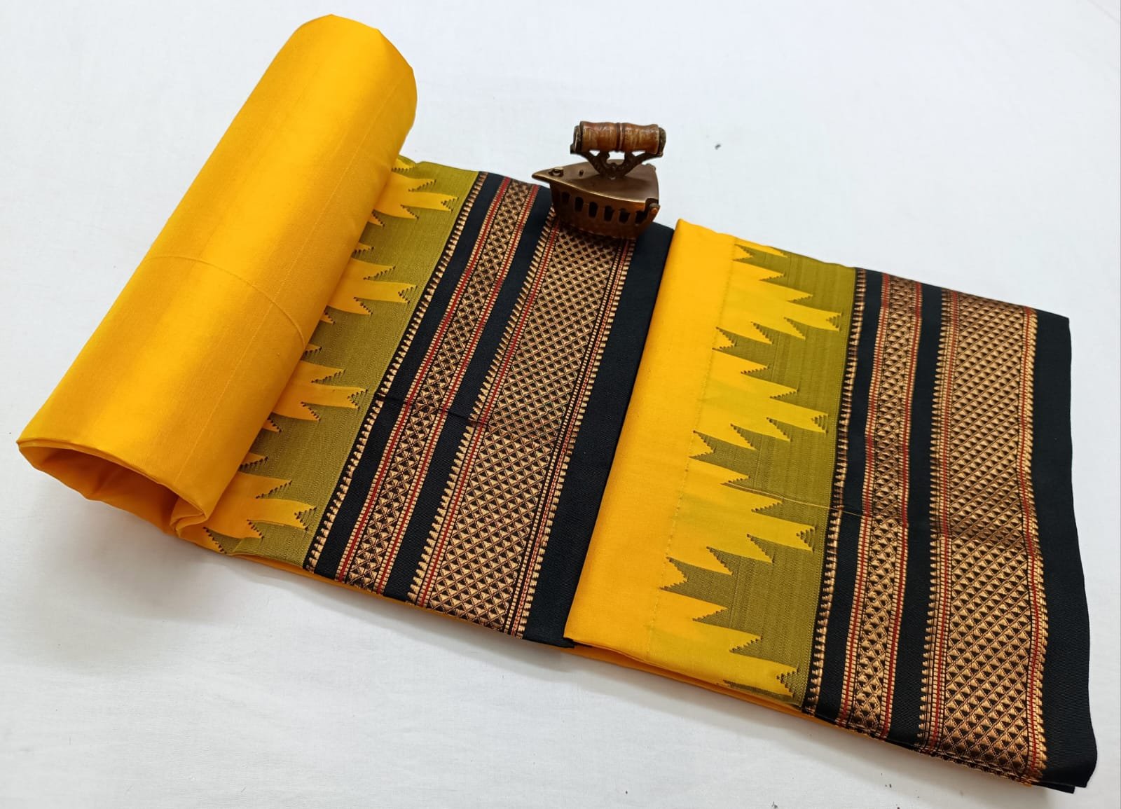 Temple Irkal Paithani Pure Silk Saree image 21