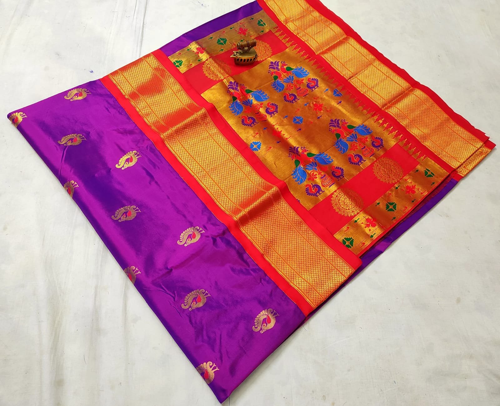 Kadiyal Paithani Pure Silk image 12