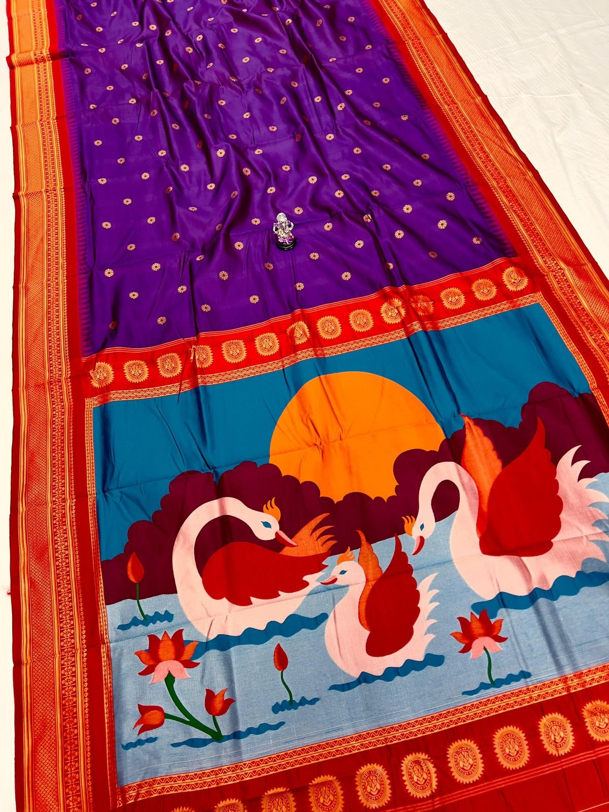 Aarya Fancy Pallu Kadiyal Paithani image 20