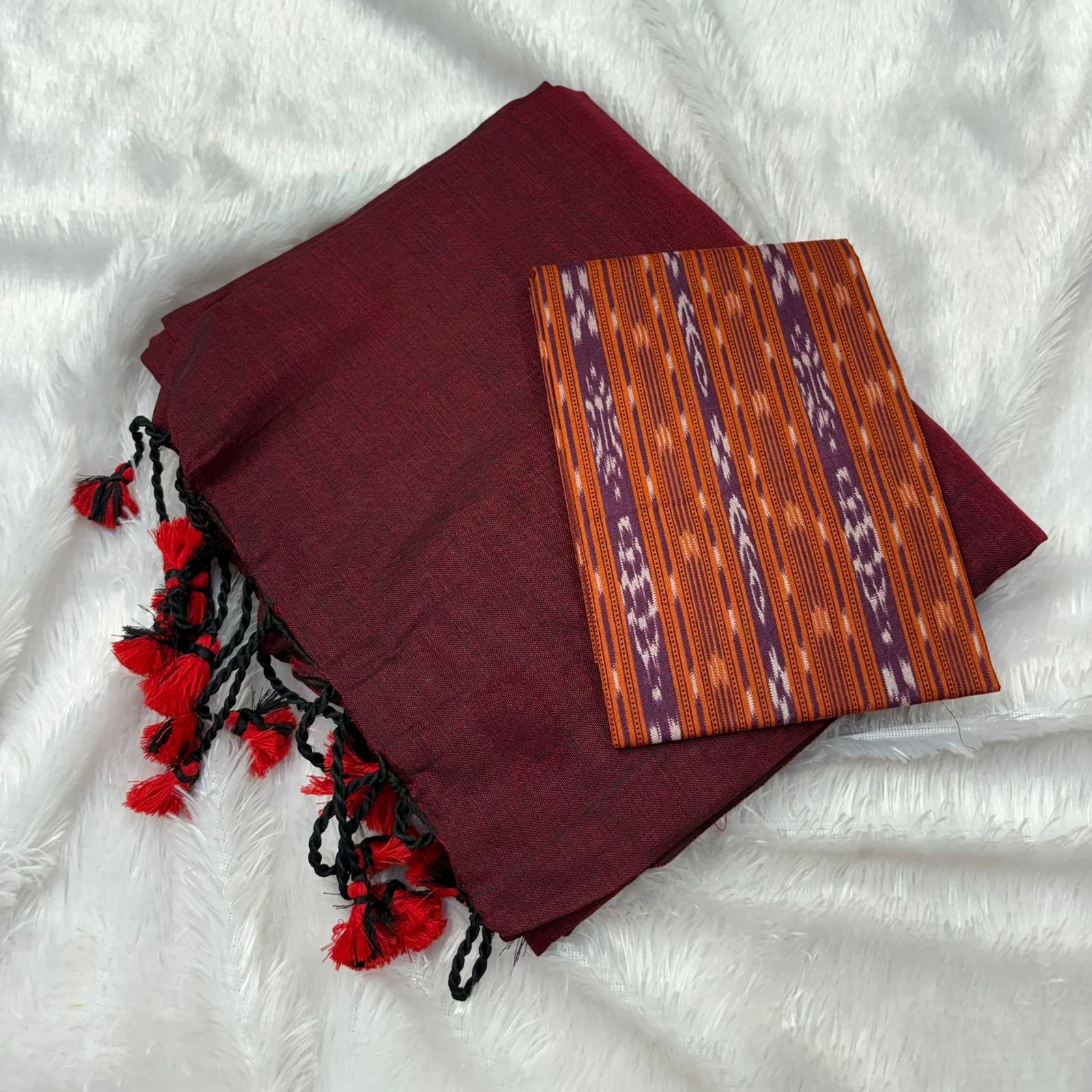 Soft Cotton Plain Saree with Ikkat Blouse Piece image 5