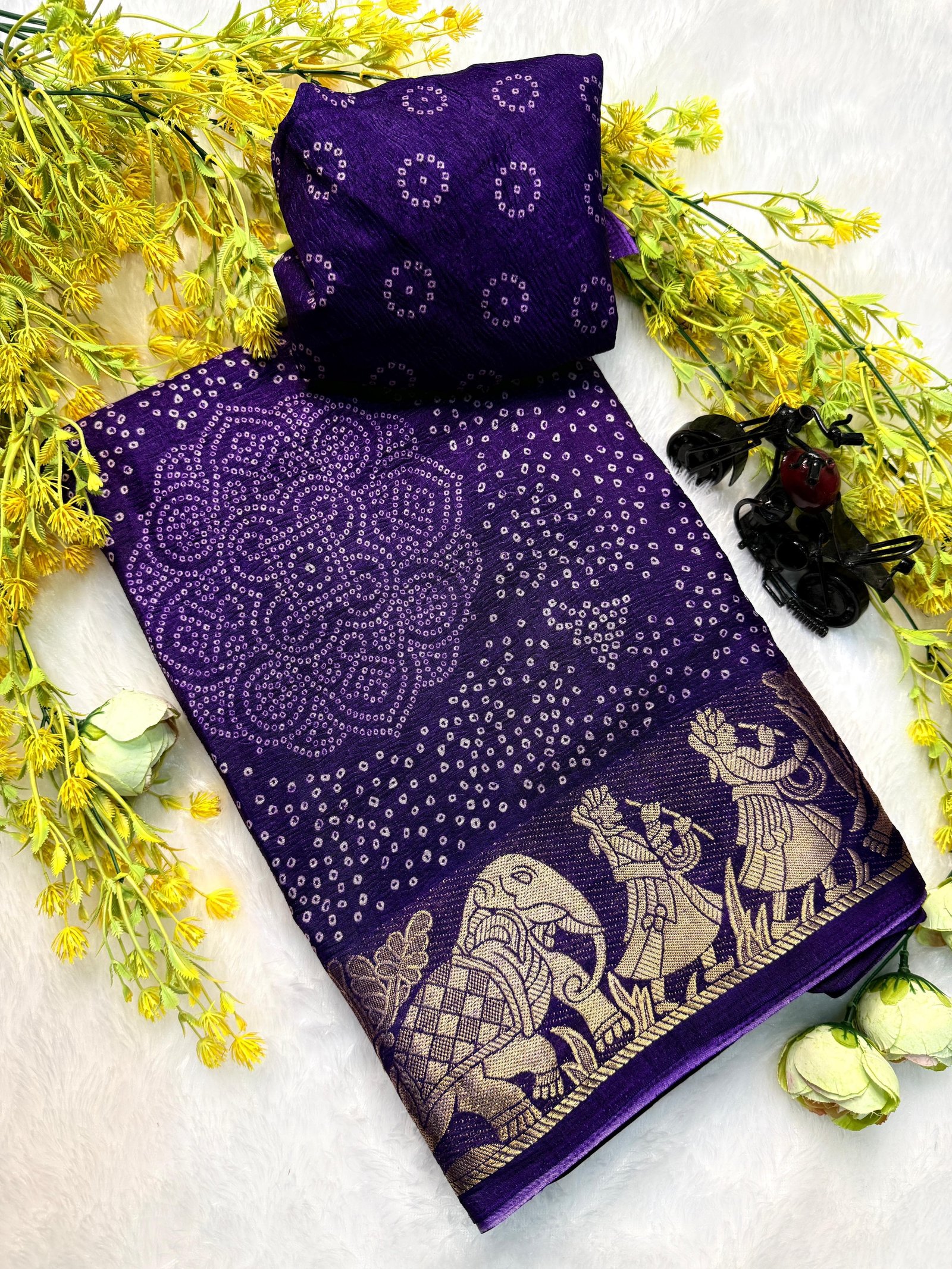 Crush Dola Silk Bandhej Saree image 16