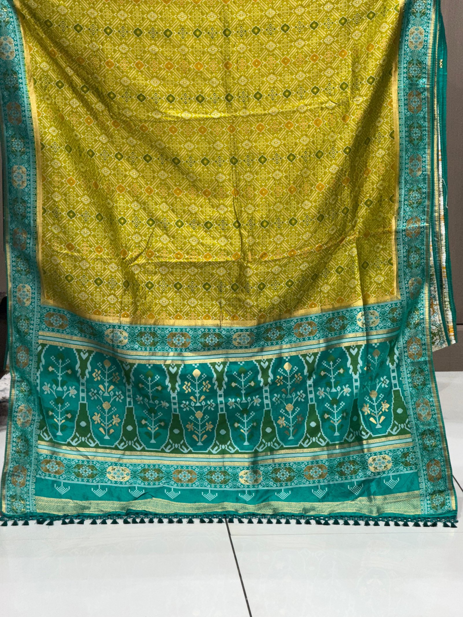 Real zari Kasab Work & Minakari Viving image 4