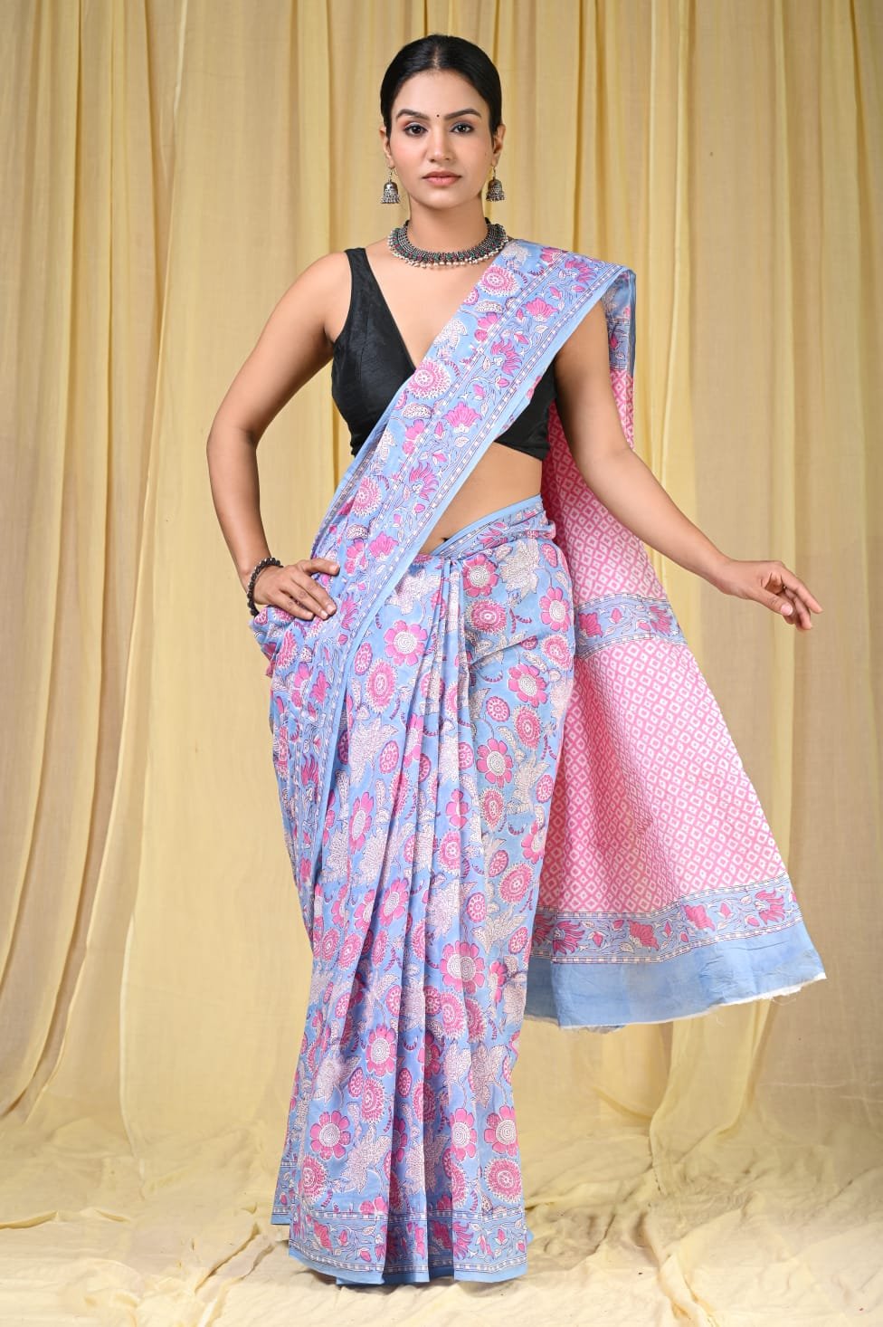 Hand block printed cotton mul Sarees Pastel image 2