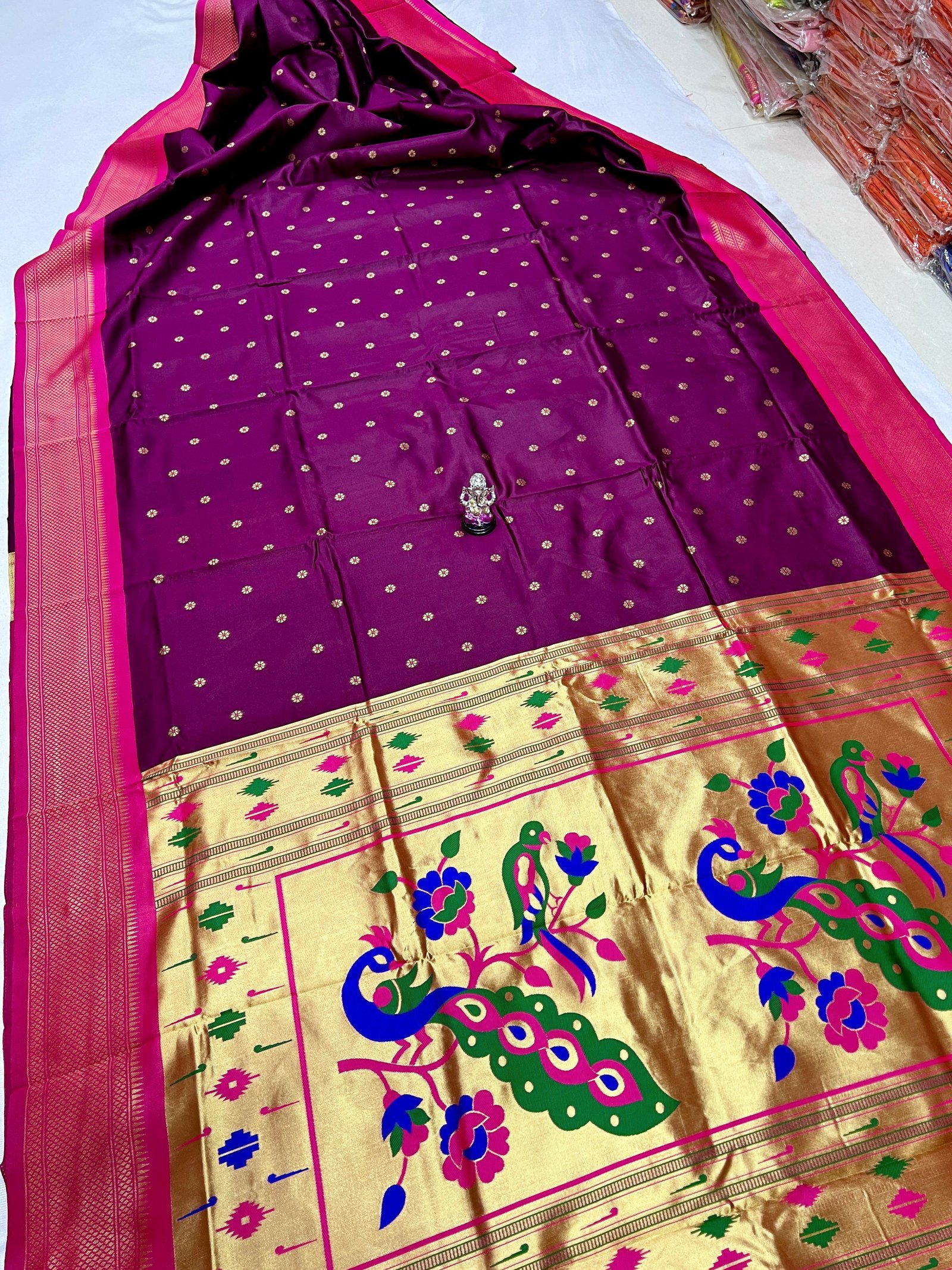 9 Vaar Dual Peacock Design image 2
