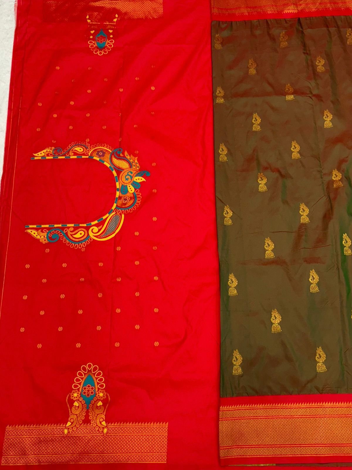 Mayuri Zhumka Kadiyal Paithani image 9
