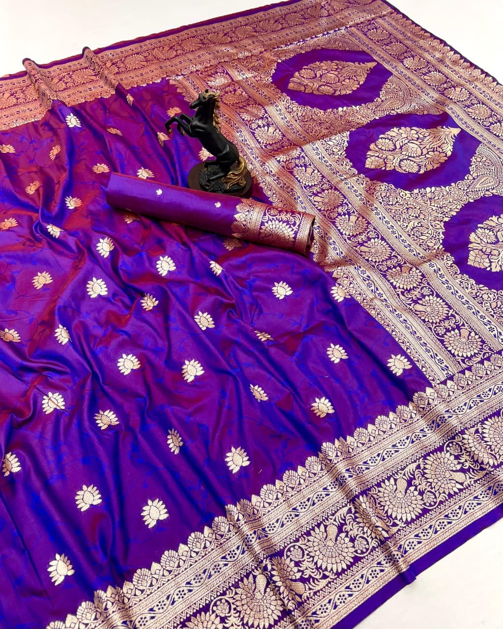 Banarasi Silk Saree image 10
