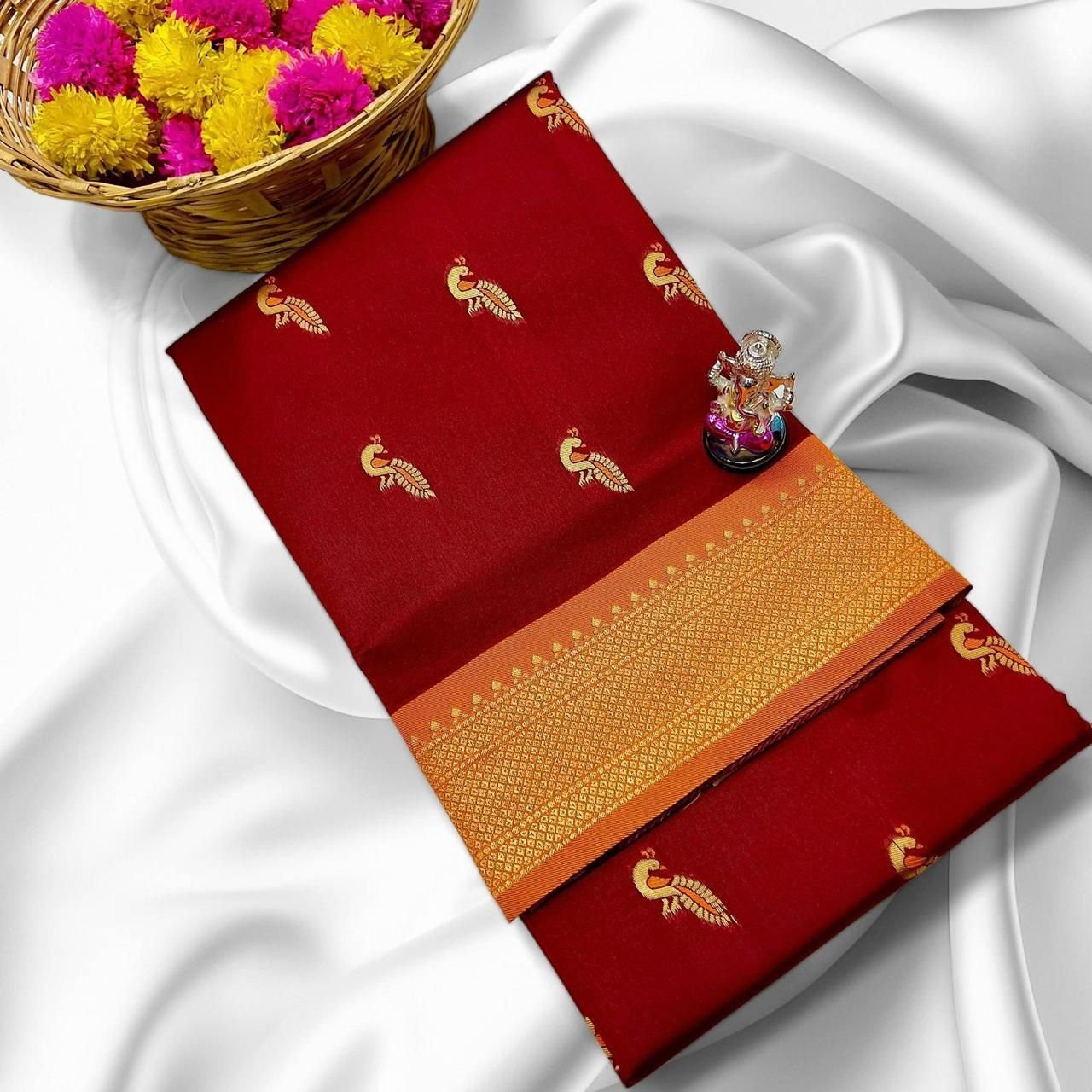 Ridhima Kadiyal Paithani image 11