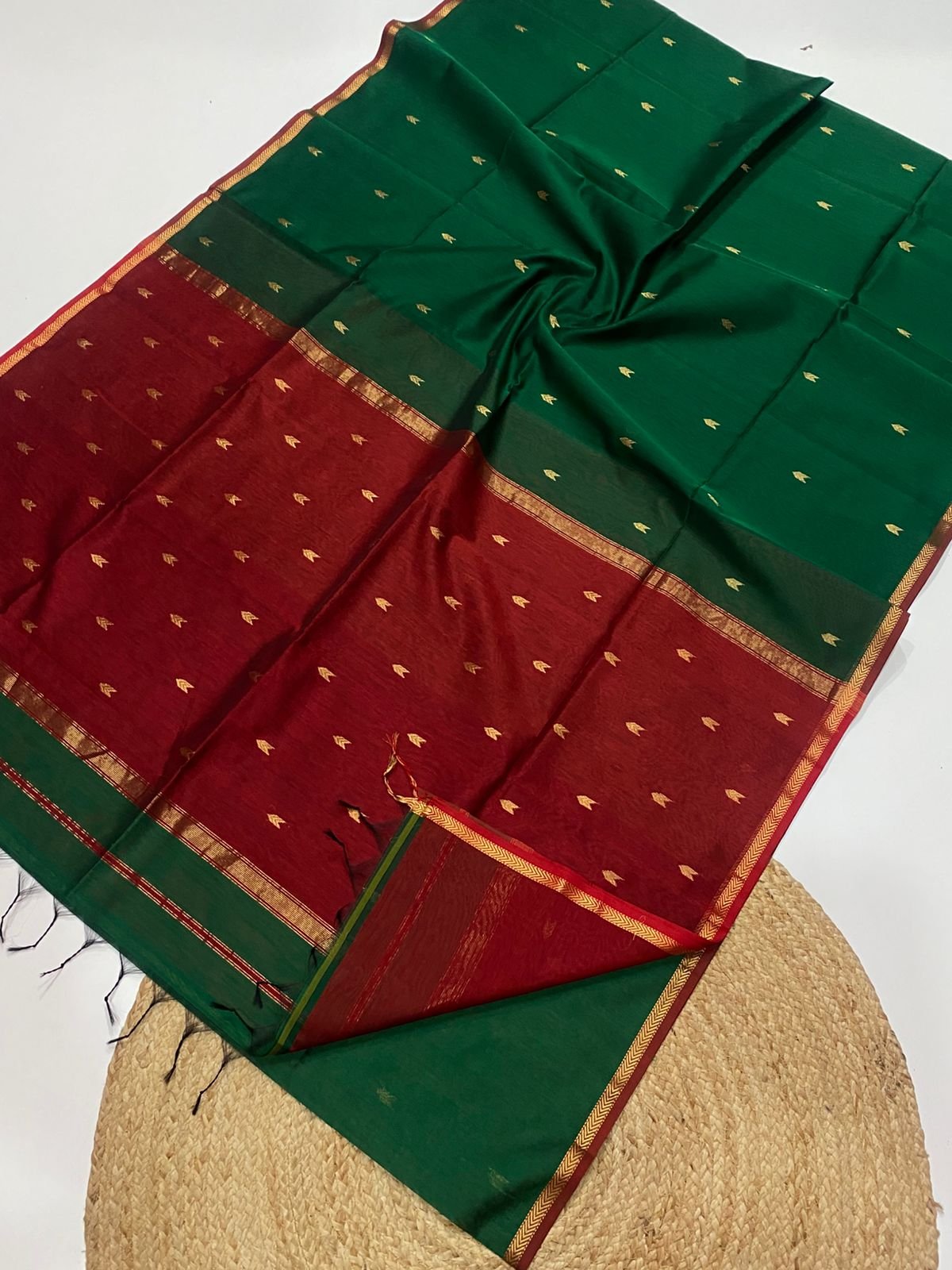 Maheshwari Small Border image 3