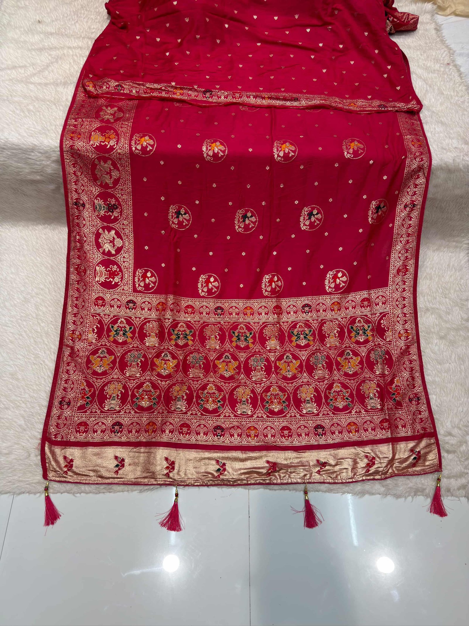 Dola Silk With Meenakari And Siroski Work image 7
