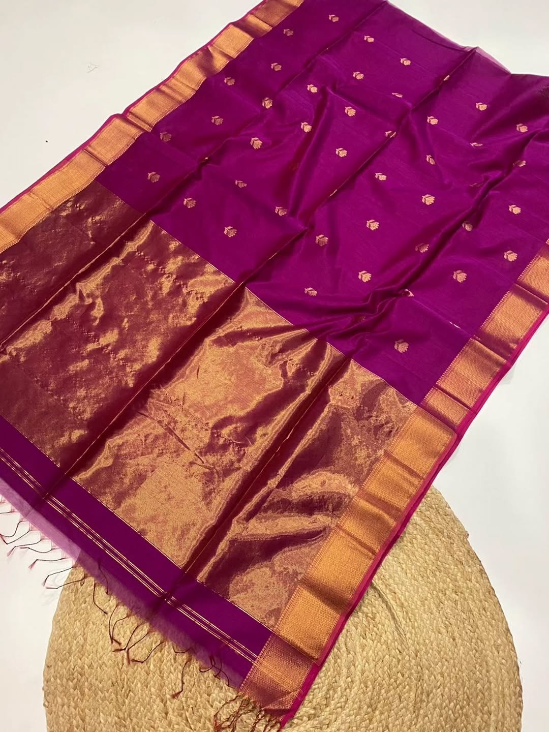 Single Color Pure Maheshwari Handloom Golden Zari Lotus Flower Design image 5