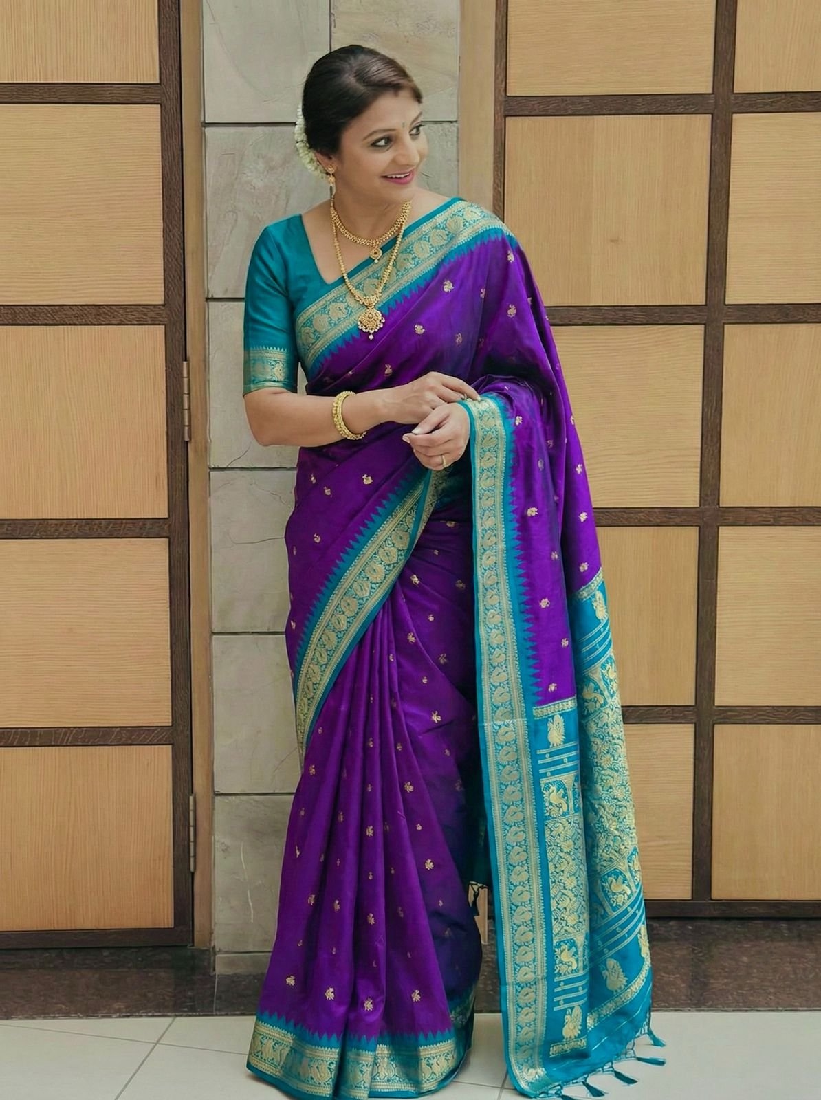Traditional Peacock Gadwal Paithani image 25