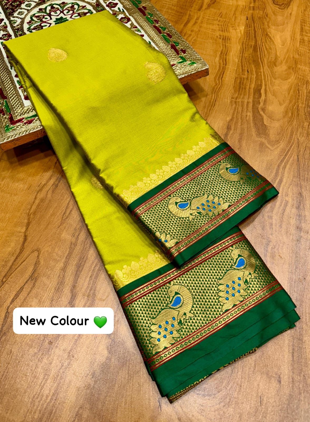 Meena Mor Border Paithani image 15