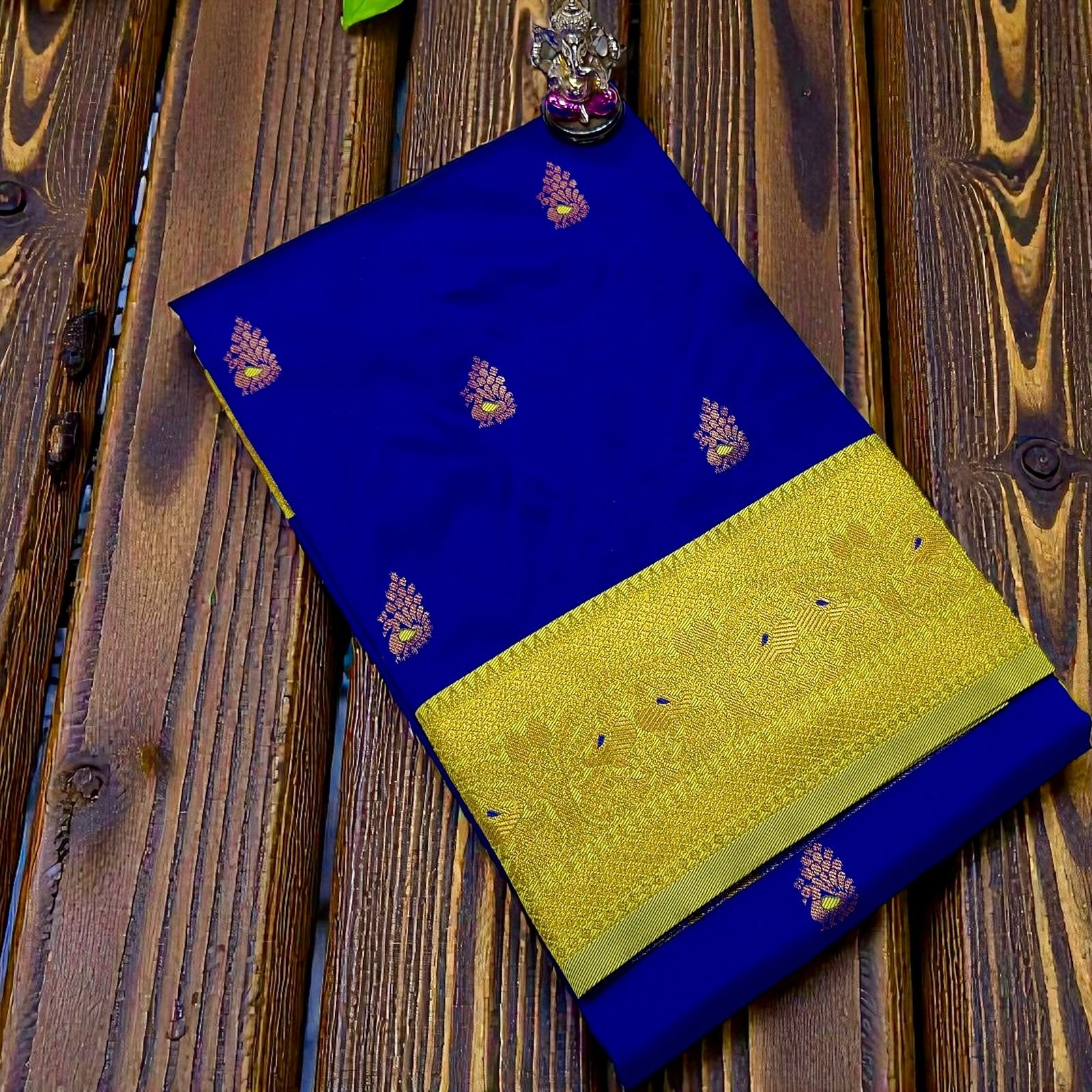 Dagina Peshwai Paithani image 9