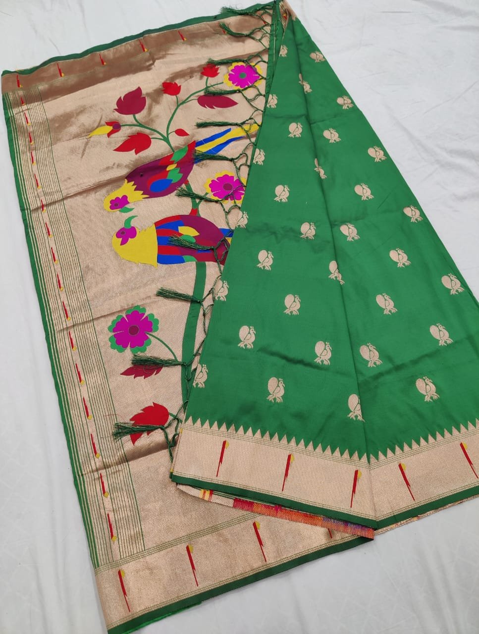 Single Muniya Paithani image 6