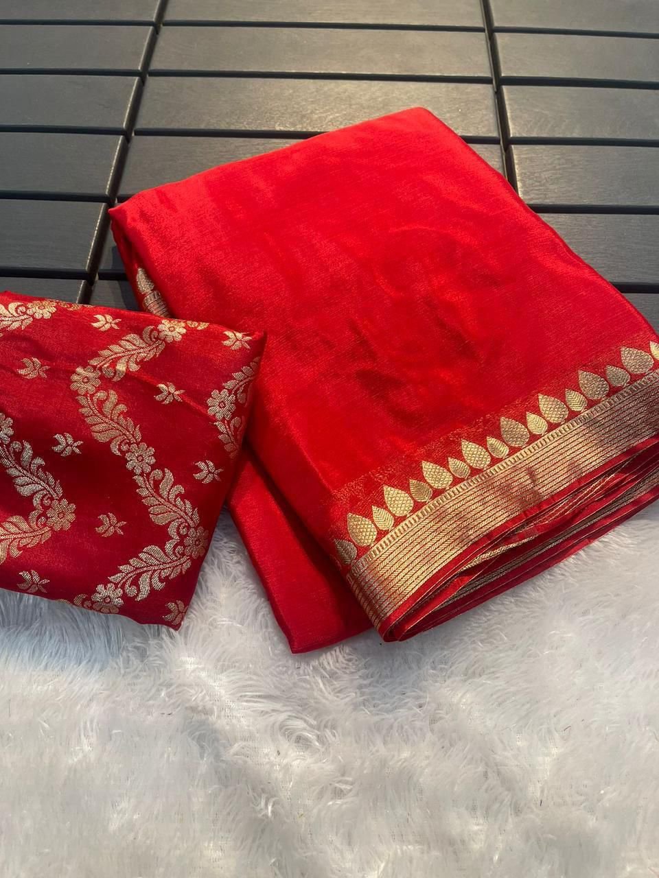 Pure Chinon chiffon zari weaving border sarees image 4